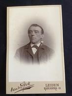 Kabinetfoto, Man, van der Stok, Leiden, + naam, Ophalen of Verzenden, Voor 1940, Gebruikt, Foto