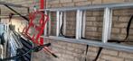 Driedelige Altrex ladder met muurbeugel, Ophalen, Zo goed als nieuw, 4 meter of meer