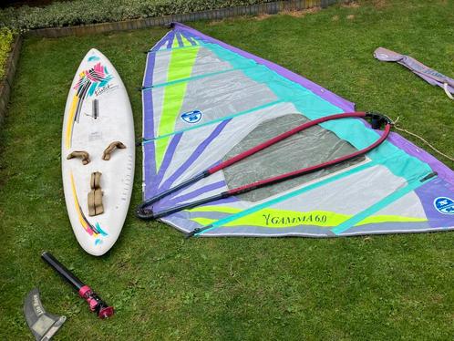 F2 bullit race complete surfset, Watersport en Boten, Windsurfen, Gebruikt, Complete set, 250 tot 300 cm, Met vin(nen), Met draagtas