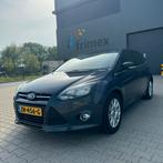 Ford Focus 1.0 Ecoboost Wagon 2013 / Airco / Trekhaak / PDC, Te koop, Zilver of Grijs, Geïmporteerd, 5 stoelen