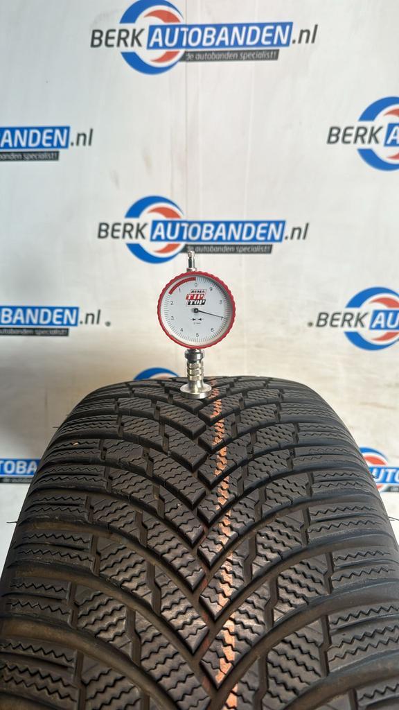 2x Firestone Winterhawk 4 235/45 R18 98V 235/45/18 2354518 (, Auto-onderdelen, Banden en Velgen, Band(en), Winterbanden, 18 inch