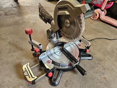 Metabo KS216 Afkortzaag Lasercut, Doe-het-zelf en Verbouw, Gereedschap | Zaagmachines, Zo goed als nieuw, Afkortzaag, 1200 watt of meer