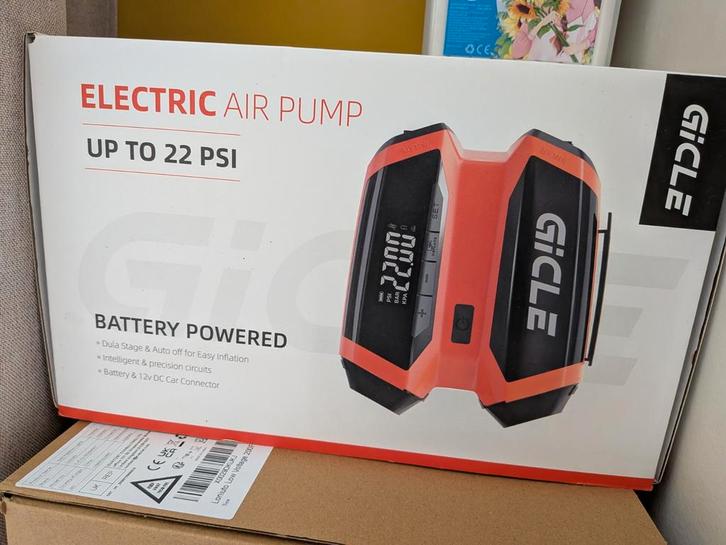 GICLE Elektrische Luchtpomp - Nieuw in doos!, Auto diversen, Auto-accessoires, Nieuw, Ophalen of Verzenden