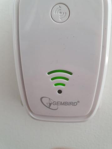 wifi versterker  beschikbaar voor biedingen