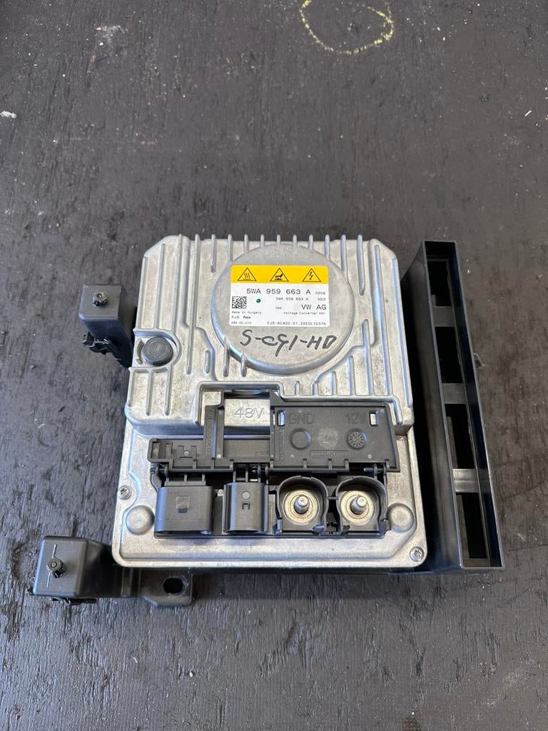 5WA959663A - Gebruikt 48v omvormer Volkswagen Golf 8, Ophalen, Nieuw, Volkswagen