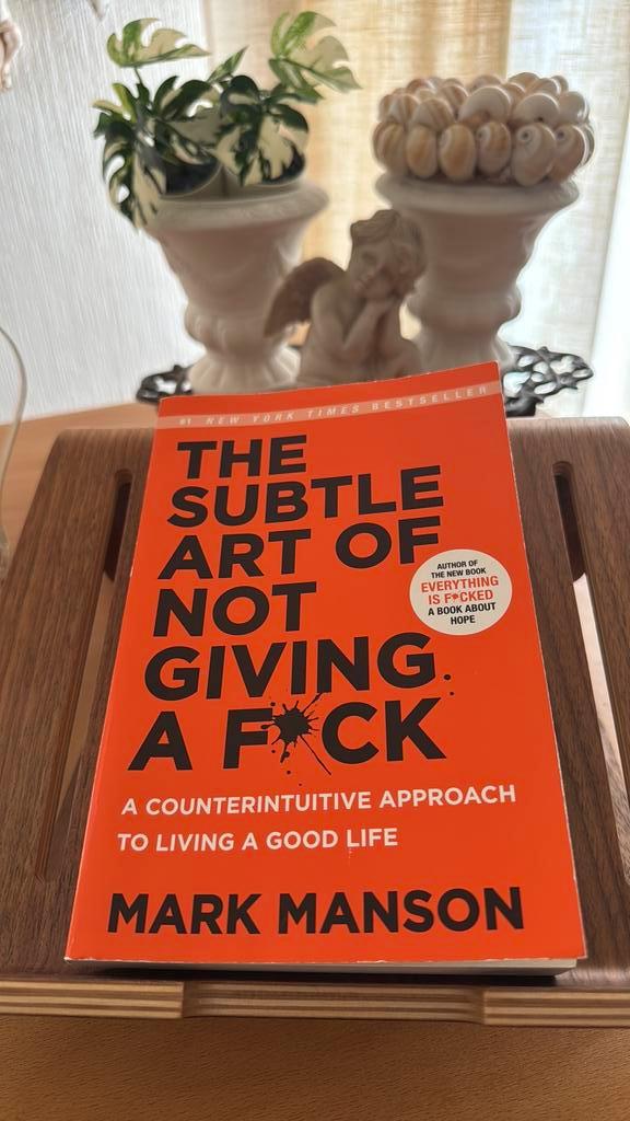 The Subtitle Art of Not Giving a F*ck, Boeken, Taal | Engels, Zo goed als nieuw, Ophalen of Verzenden