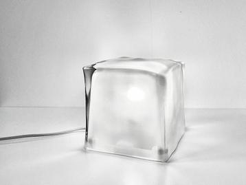 Iviken Ice Cube talellamp  Ikea design frosted glas beschikbaar voor biedingen