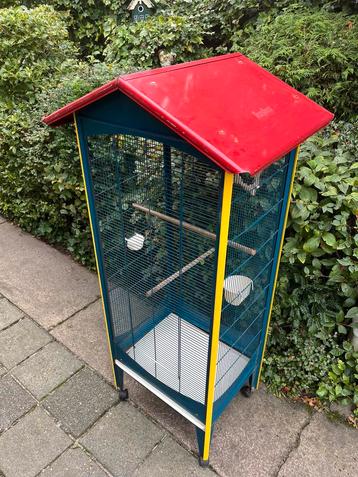 Nette Vogel-Kooi op Wielen. Bied een goed bod! beschikbaar voor biedingen
