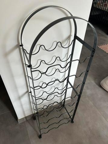 Wijnrek beschikbaar voor biedingen