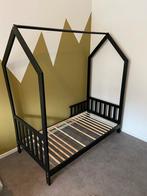 Peuterbed zwart (vandaag ophalen), Kinderen en Baby's, Kinderkamer | Bedden, 140 tot 160 cm, Gebruikt, Lattenbodem, 70 tot 85 cm