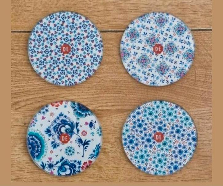 Vier Glazen onderzetters Douwe Egberts Hylper Heritage, Huis en Inrichting, Woonaccessoires | Onderzetters, Zo goed als nieuw