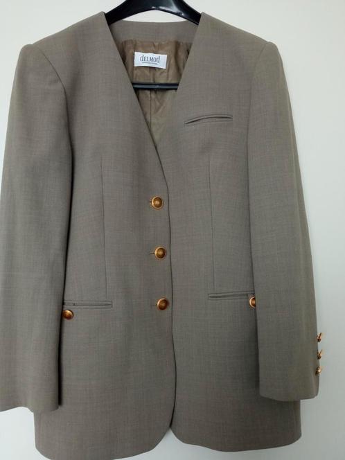 Delmod jasje Duitse maat 38 USA 8 nieuw, Kleding | Dames, Jasjes, Kostuums en Pakken, Nieuw, Jasje, Maat 38/40 (M), Beige, Ophalen of Verzenden