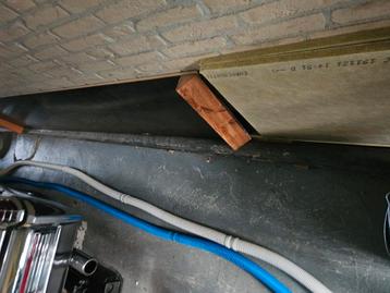 houten vlaggenmast 6 meter beschikbaar voor biedingen