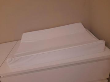 Aankleedkussen beschikbaar voor biedingen