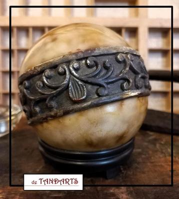 Antieke decoratie bol – Coquilla noot, 9 cm  beschikbaar voor biedingen