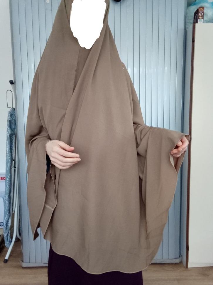 Nieuwe Dikra's collection taupe heupkhimaar, Kleding | Dames, Overige Dameskleding, Nieuw, Verzenden