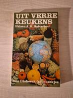 Uit verre keukens - Heleen A.M. Halverhout, Ophalen of Verzenden, Zo goed als nieuw, Nederland en België
