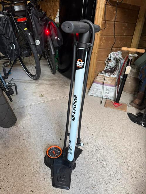 Pomp MTB Race Fiets Clickvalve, Fietsen en Brommers, Fietsen | Mountainbikes en ATB, Overige merken, Ophalen of Verzenden