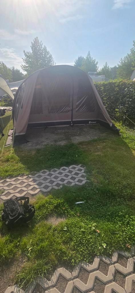Outwell opblaasbare 5-persoons tent, Caravans en Kamperen, Tenten, tot en met 5, Gebruikt, Ophalen