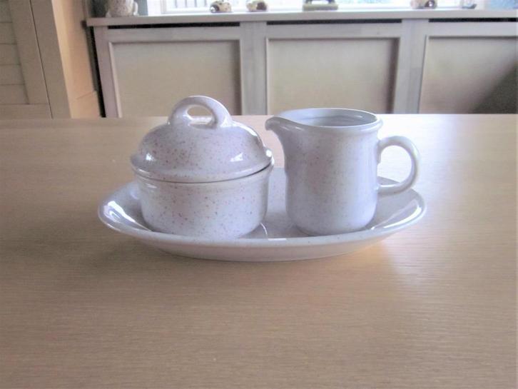 CP DDR gespikkeld 3 delig roomstelletje, Huis en Inrichting, Keuken | Servies, Zo goed als nieuw, Overige typen, Overige stijlen