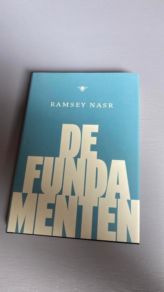 Ramsey Nasr - De fundamenten, Boeken, Literatuur, Zo goed als nieuw, Nederland, Ophalen of Verzenden