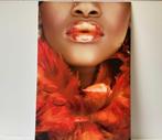 Prachtige Artwork “Red Woman” met Ophangsysteem – 80x120 cm, Ophalen, Nieuw, 75 tot 100 cm, Foto of Poster
