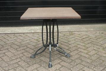 9 x vierkante terrastafel tuintafel horeca terras 70x70 cm. beschikbaar voor biedingen
