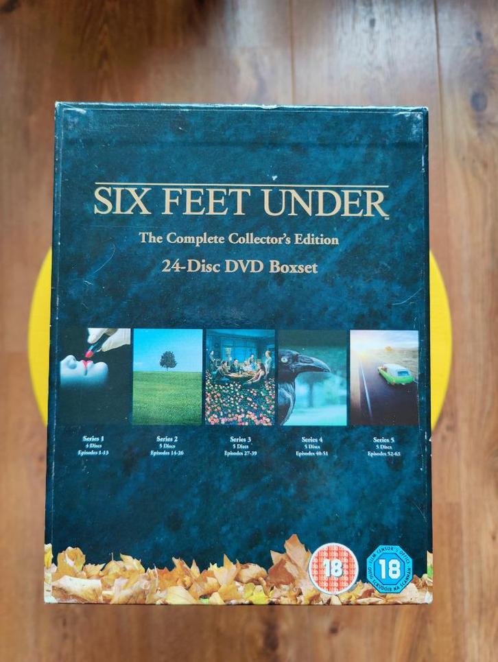 Six feet under - seizoen 1 t/m 5 - 24 DVDs, Cd's en Dvd's, Dvd's | Tv en Series, Zo goed als nieuw, Actie en Avontuur, Vanaf 12 jaar