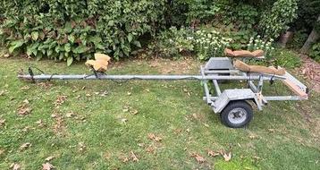 Kleine trailer. Rubberbootje of zwaardbootje. Heinemann beschikbaar voor biedingen