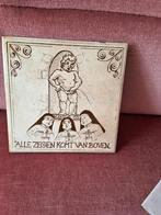Leuke tegel 20 cm  sphinx  maastricht, Antiek en Kunst, Ophalen of Verzenden