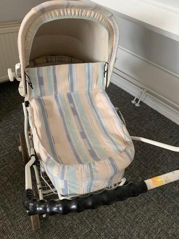Combi kinderwagen 4 in 1 beschikbaar voor biedingen