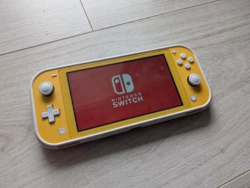 Nintendo Switch Lite Geel + Doos & Hoes beschikbaar voor biedingen