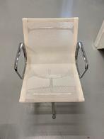 1x vitra stoel, Huis en Inrichting, Stoelen, Ophalen, Zo goed als nieuw, Zwart, Vijf, Zes of meer stoelen