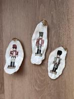 Oesterschelpen met Notenkraker Decoratie, Huis en Inrichting, Overige materialen, Schaal, Nieuw, Ophalen of Verzenden