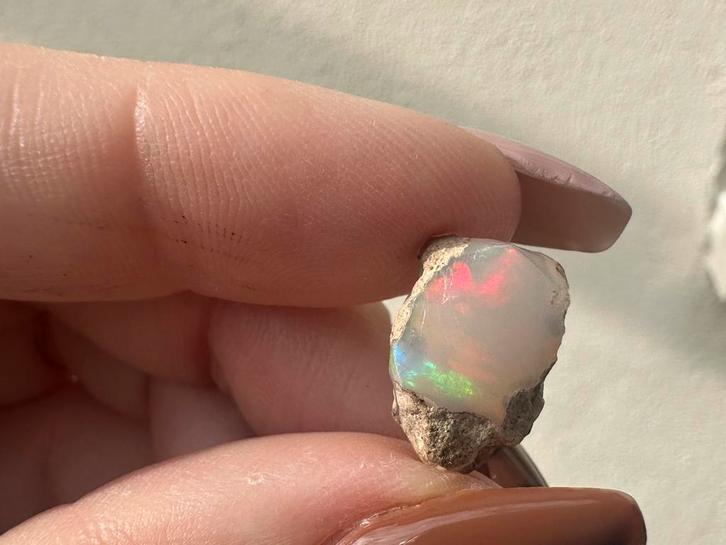 Prachtige Welo opaal | droog bewaren, Verzamelen, Mineralen en Fossielen, Mineraal, Ophalen of Verzenden