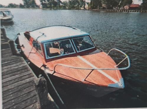 Kajuitboot Wolfrat type Sportcraft., Watersport en Boten, Motorboten en Motorjachten, Zo goed als nieuw, Hout, 6 tot 9 meter, Benzine