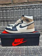 Nette Nike Air Jordan 1 High Dark Mocha 44, Kleding | Heren, Schoenen, Ophalen of Verzenden, Gedragen, Bruin