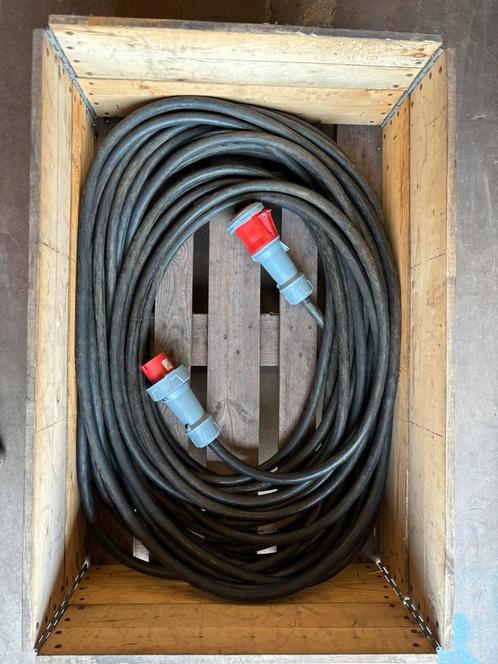 Verlengkabel 63 Ampere 5x16mm2 *50 meter* Mennekes stekkers, Doe-het-zelf en Verbouw, Elektra en Kabels, Gebruikt, Stekker, Ophalen