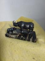 1613) wwf  Zwarte neushoorn  met jong verzilverd, Ophalen of Verzenden, Zo goed als nieuw, Dier