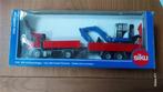 Siku 3920 LKW met aanhanger en graafmachine - rood, Hobby en Vrije tijd, Modelauto's | 1:50, Ophalen of Verzenden, Gebruikt, Bus of Vrachtwagen