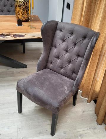Grijze eetkamerstoelen  2x beschikbaar voor biedingen