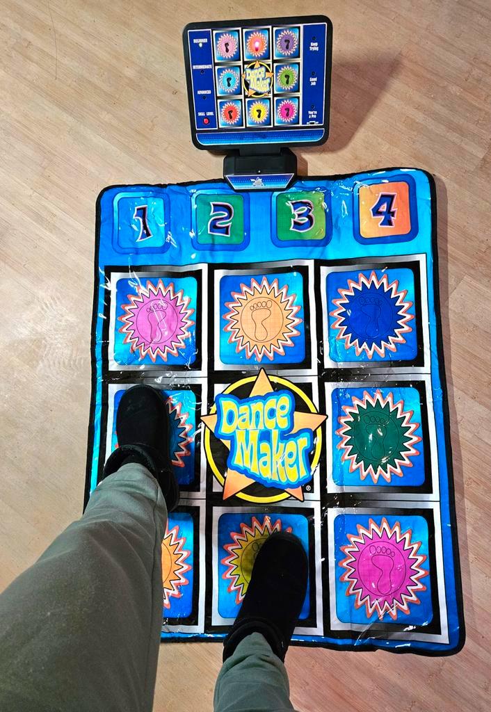 Dance Machine - Dansmat - Electronic Dance Maker, Spelcomputers en Games, Games | Overige, Gebruikt, Muziek, 1 speler, Vanaf 3 jaar