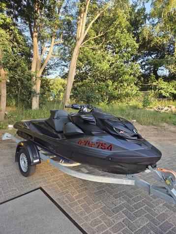Seadoo RXP 300 X RS Triple Black / 46 uur / Jetloader  beschikbaar voor biedingen