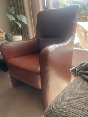 Leren fauteuil zonder beschadigingen, cognac kleur beschikbaar voor biedingen