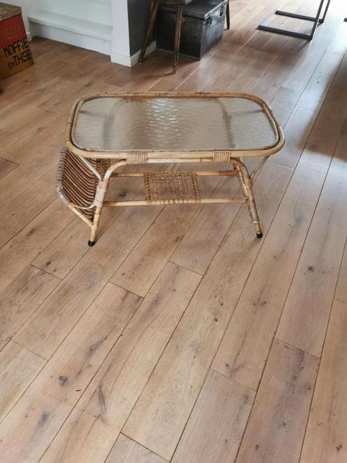 Rohe Noordwolde zeldzame tafel, Huis en Inrichting, Tafels | Salontafels, Zo goed als nieuw, Minder dan 50 cm, 50 tot 100 cm, Rond