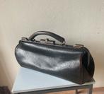 Antieke leren dokterstas met koperen sluiting., Ophalen of Verzenden