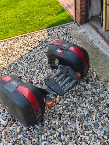 Kofferset Yamaha XJR 1300 (2000) met steun beschikbaar voor biedingen