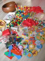 Pionnen, dobbelstenen, fiches, nummers, letters een bak vol!, Ophalen of Verzenden, Materiaal