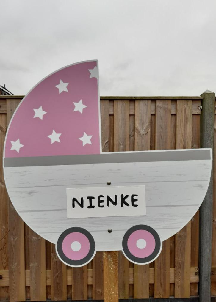 Geboortebord Kinderwagen Roze te huur/huren, Kinderen en Baby's, Kraamcadeaus en Geboorteborden, Zo goed als nieuw, Geboortebord