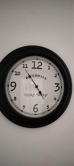 Riverdale Wandklok, Huis en Inrichting, Woonaccessoires | Klokken, Ophalen of Verzenden, Zo goed als nieuw, Analoog, Wandklok